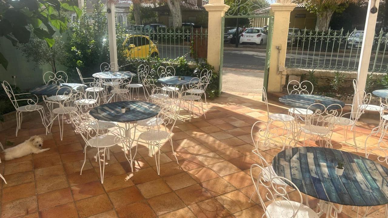 Hotel Le Patio De Fabio Bollène Exterior foto